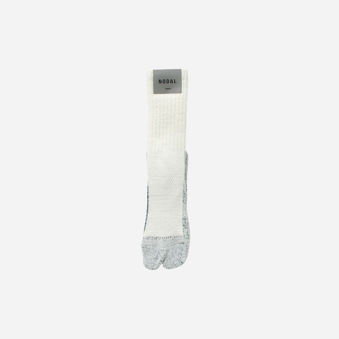 84N Wool Long Tabi Socks